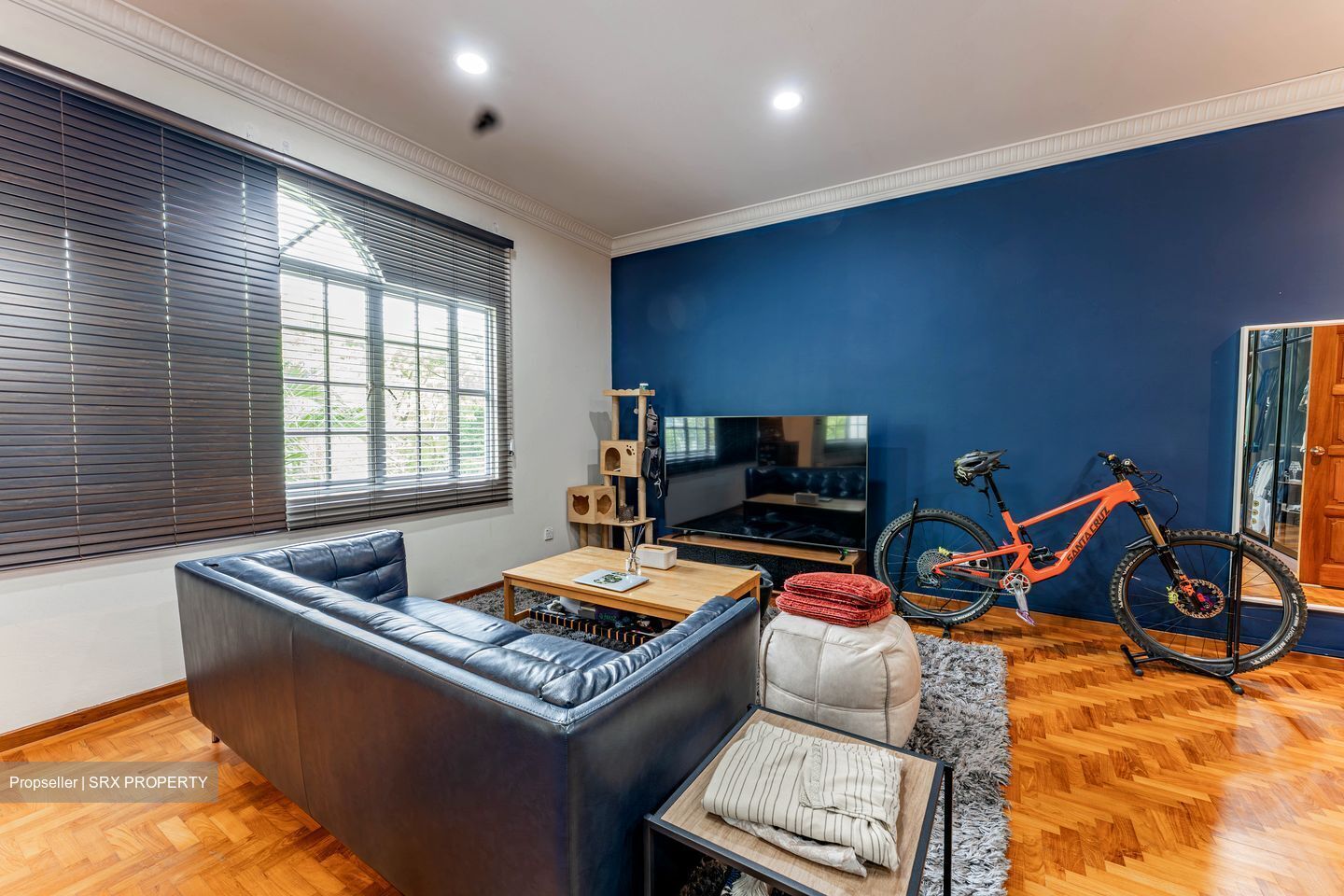 West Coast Road (D5), Terrace #451875881